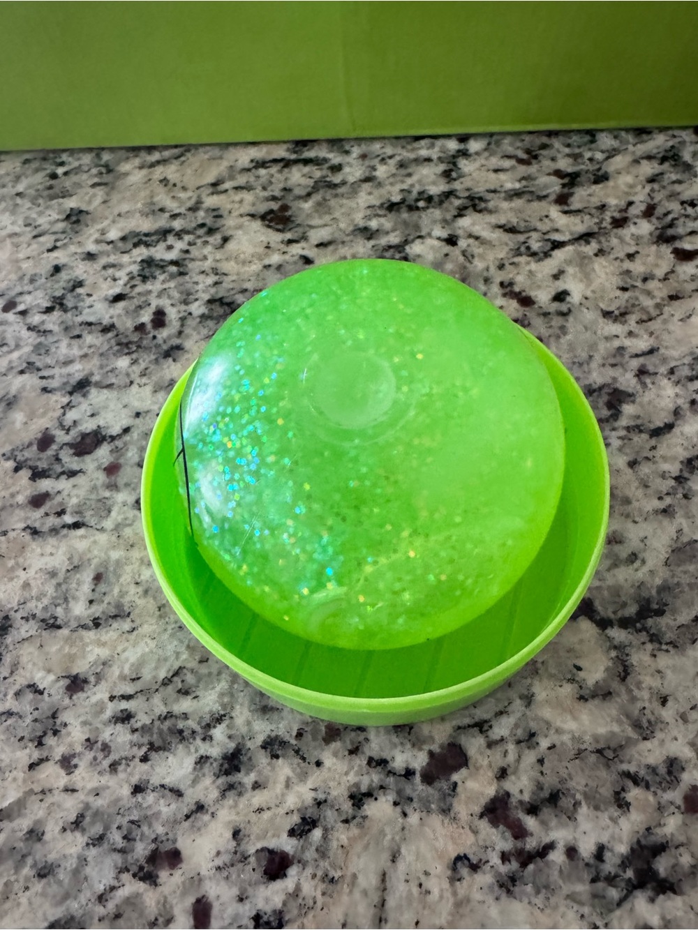 The Grinch Green Glitter Squishy Dumpling Winking Face with Storage Case - Picture 7 of 10